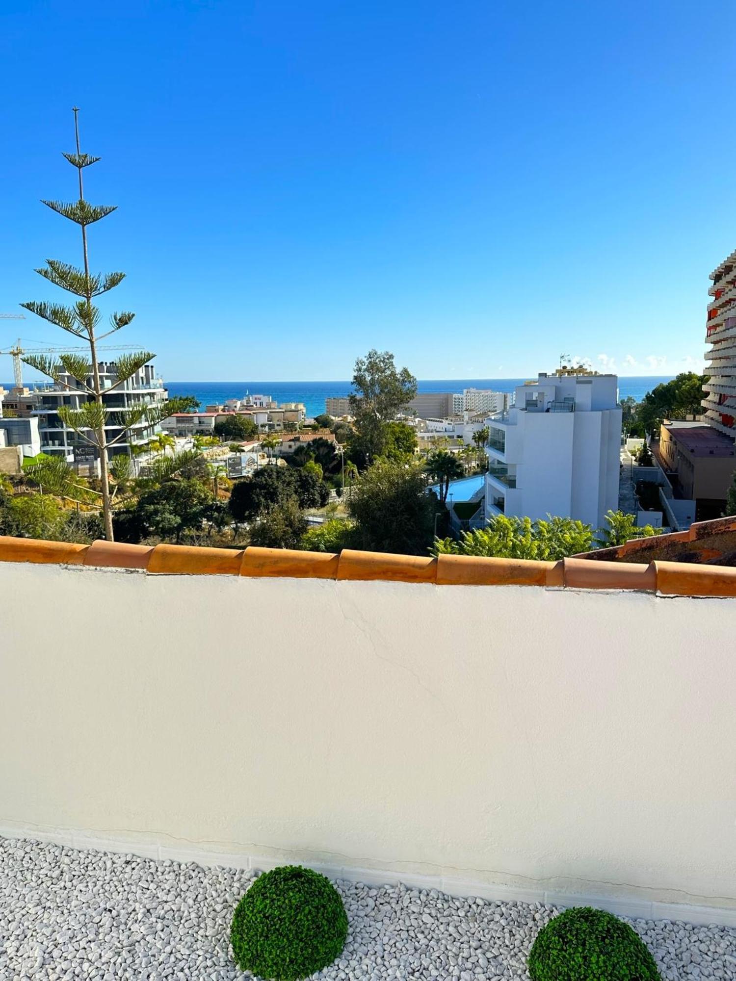 Apartamento 2 Bed Penthouse With Sea View Torremolinos Exterior foto