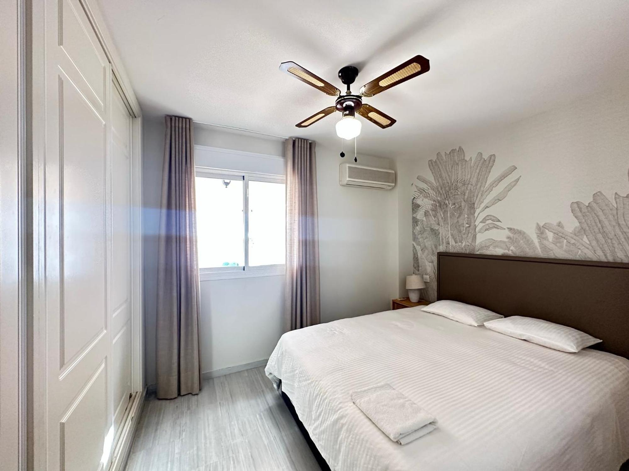 Apartamento 2 Bed Penthouse With Sea View Torremolinos Exterior foto