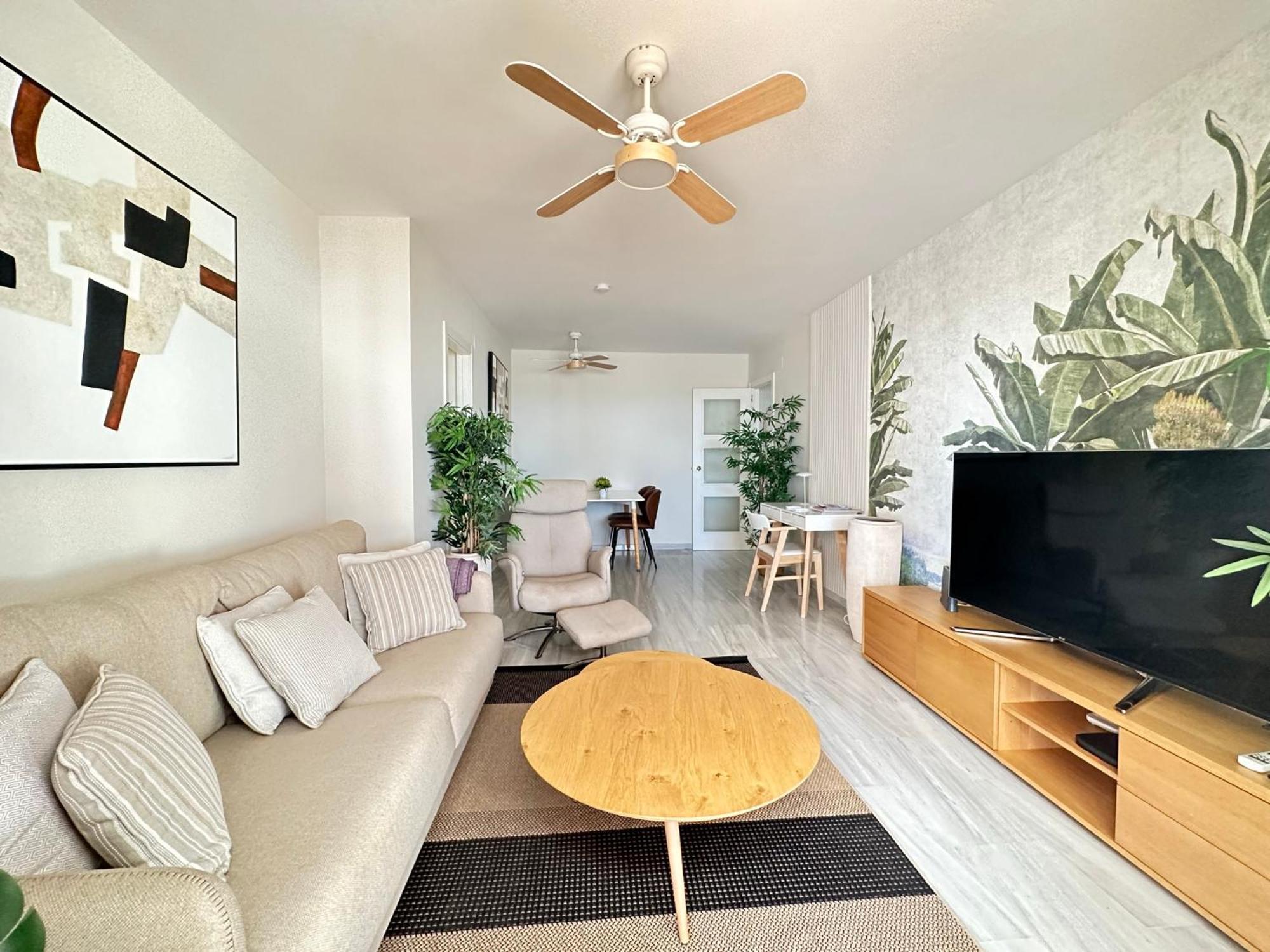 Apartamento 2 Bed Penthouse With Sea View Torremolinos Exterior foto