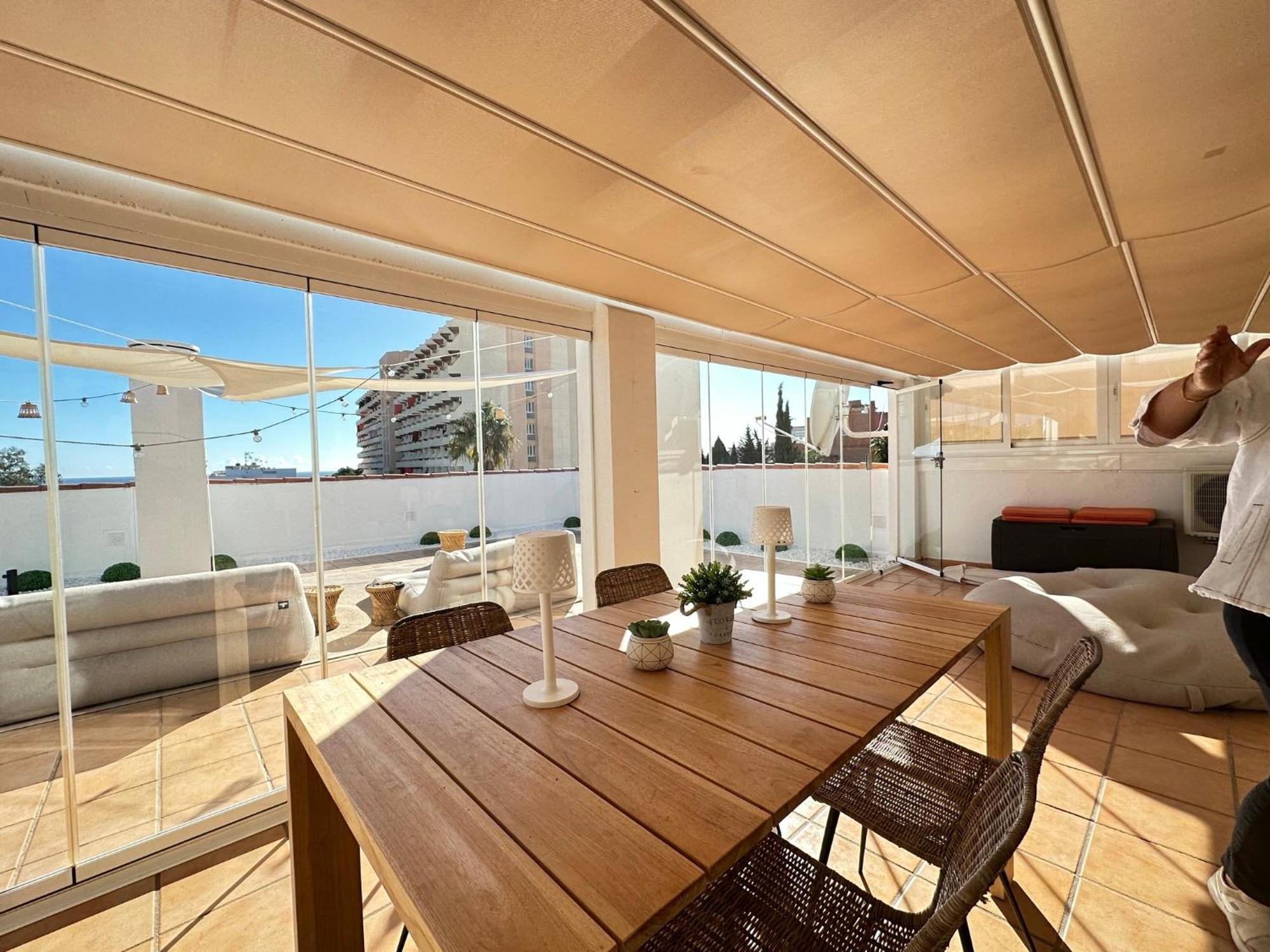 Apartamento 2 Bed Penthouse With Sea View Torremolinos Exterior foto