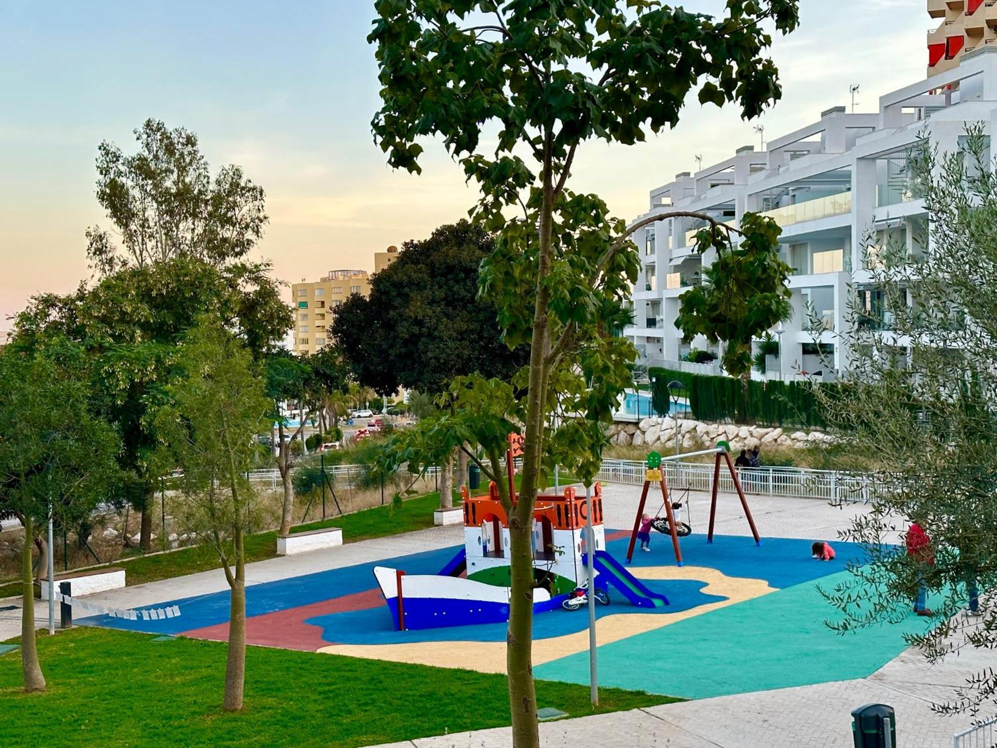 Apartamento 2 Bed Penthouse With Sea View Torremolinos Exterior foto